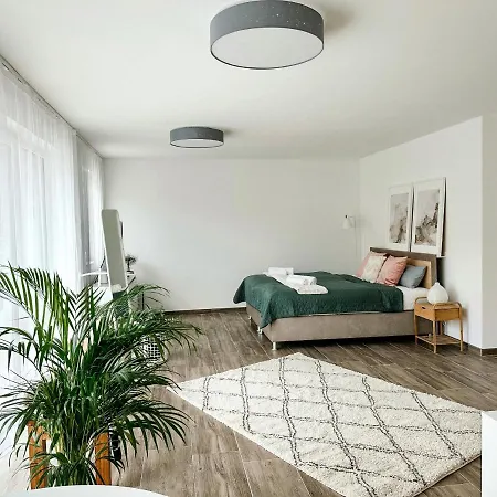 Sali Homes Elegant And Stylish Retreat In Heart Of Bayreuth, Close To River Exterior foto