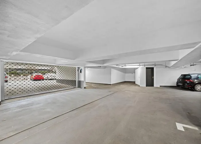 Sali Homes Elegant And Stylish Retreat In Heart Of Bayreuth, Close To River